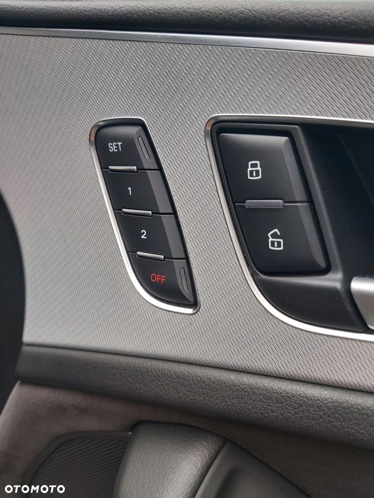 Audi A6 Avant 2.0 TFSI S tronic - 25