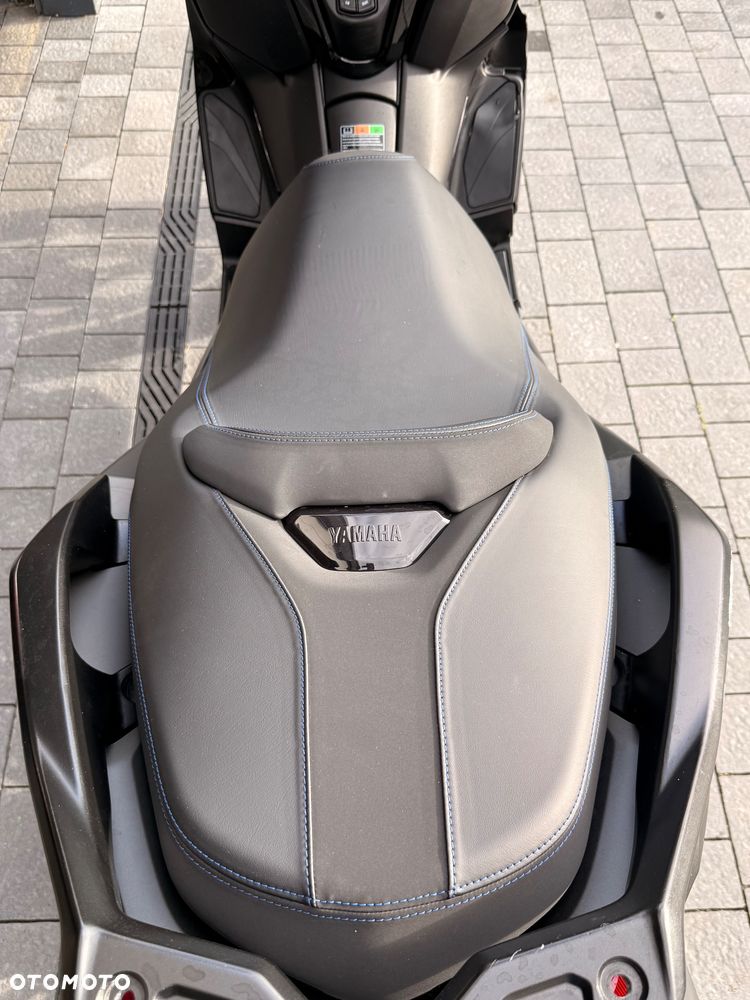Yamaha X-max - 10