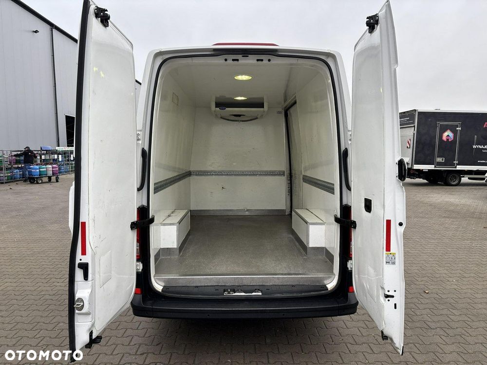 Volkswagen Crafter - 15
