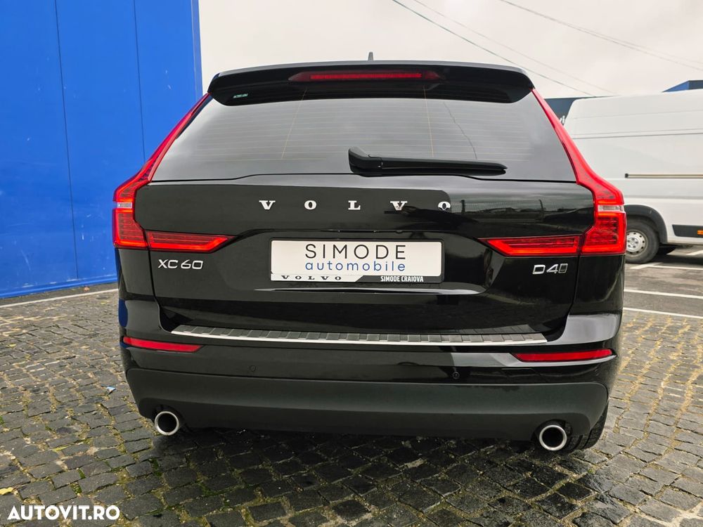 Volvo XC 60 D4 AWD Momentum - 9