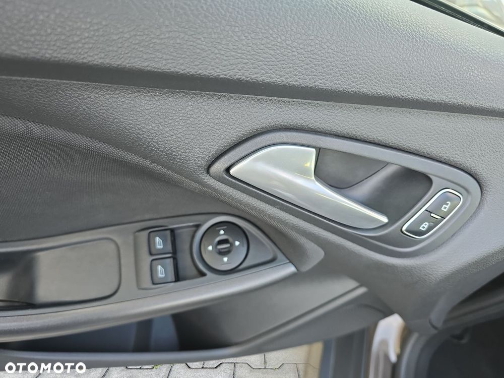 Ford Focus 1.0 EcoBoost Trend - 18