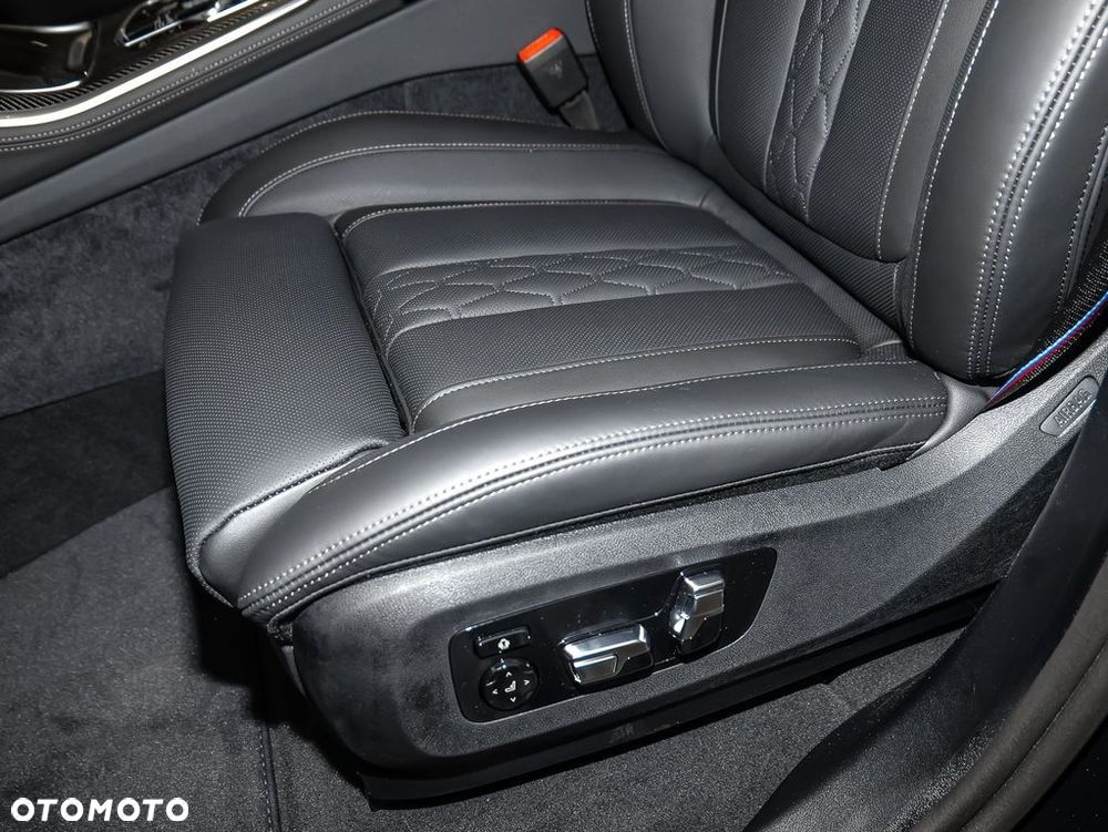 BMW X5 xDrive30d - 14