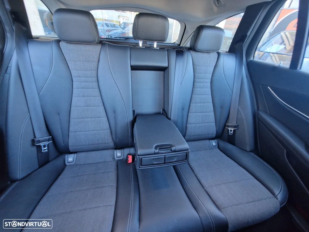 Mercedes-Benz E 300 de Avantgarde - 13