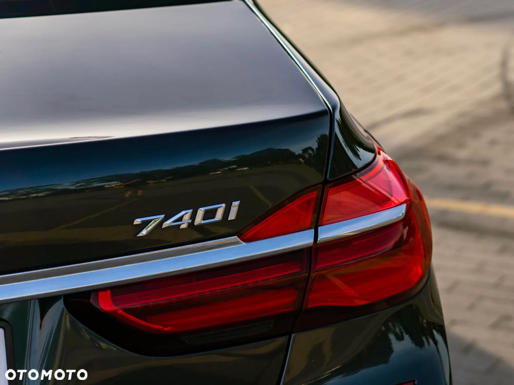 BMW Seria 7 740Li - 4