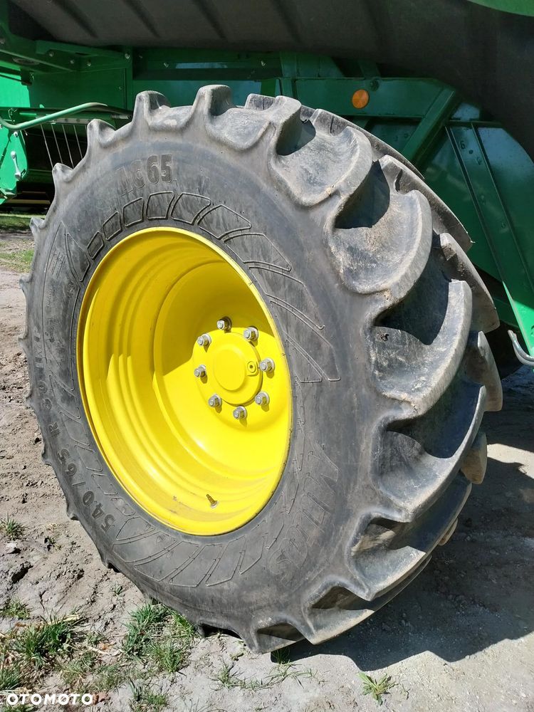 John Deere T550 - 10