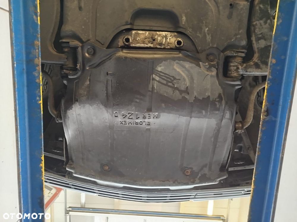 Mercedes-Benz W124 (1984-1993) - 26