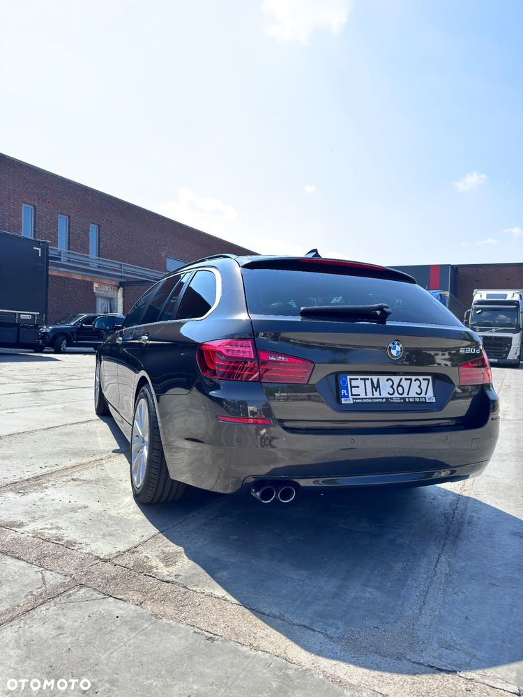 BMW Seria 5 520d - 5
