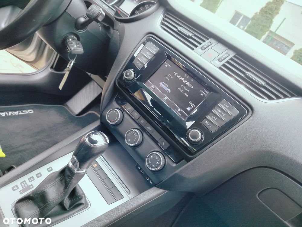 Skoda Octavia 1.6 TDI DPF DSG Active - 19