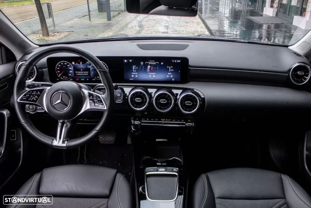 Mercedes-Benz A 250 e - 35