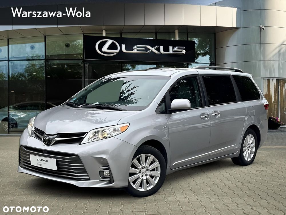 Toyota Sienna - 1