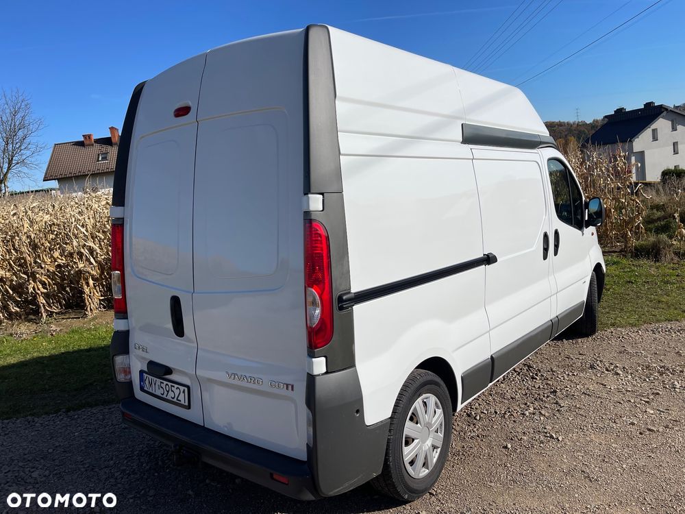 Opel Vivaro L2H2 - 12