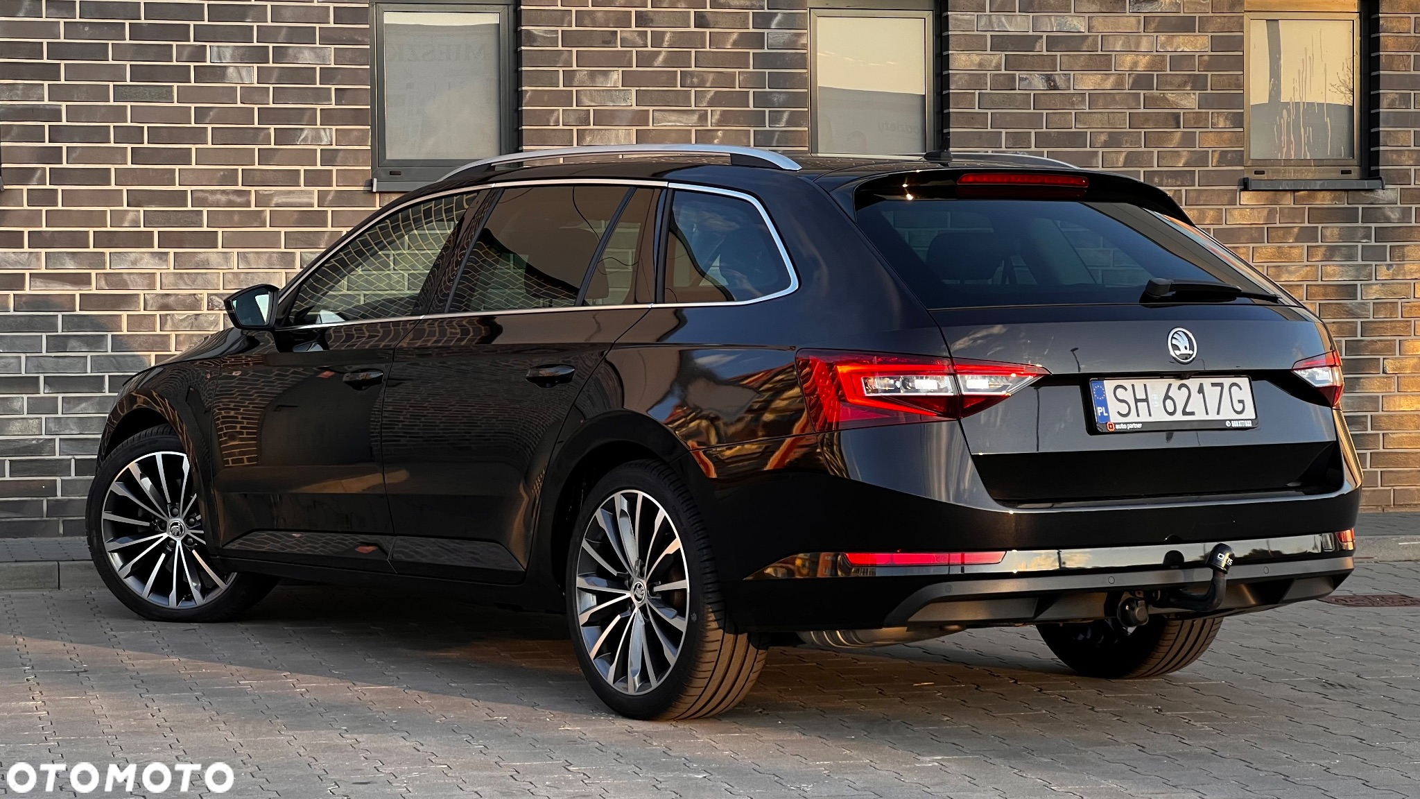 Skoda Superb 2.0 TDI 4x4 DSG L&K - 16