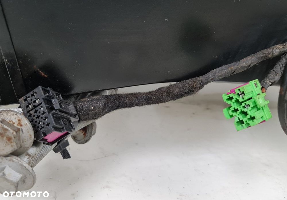 BELKA HAKA PORSCHE CAYENNE II 7P5 7P5803881 - 7