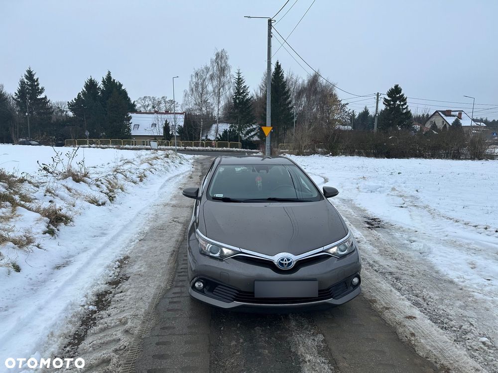 Toyota Auris Hybrid 135 Premium - 1