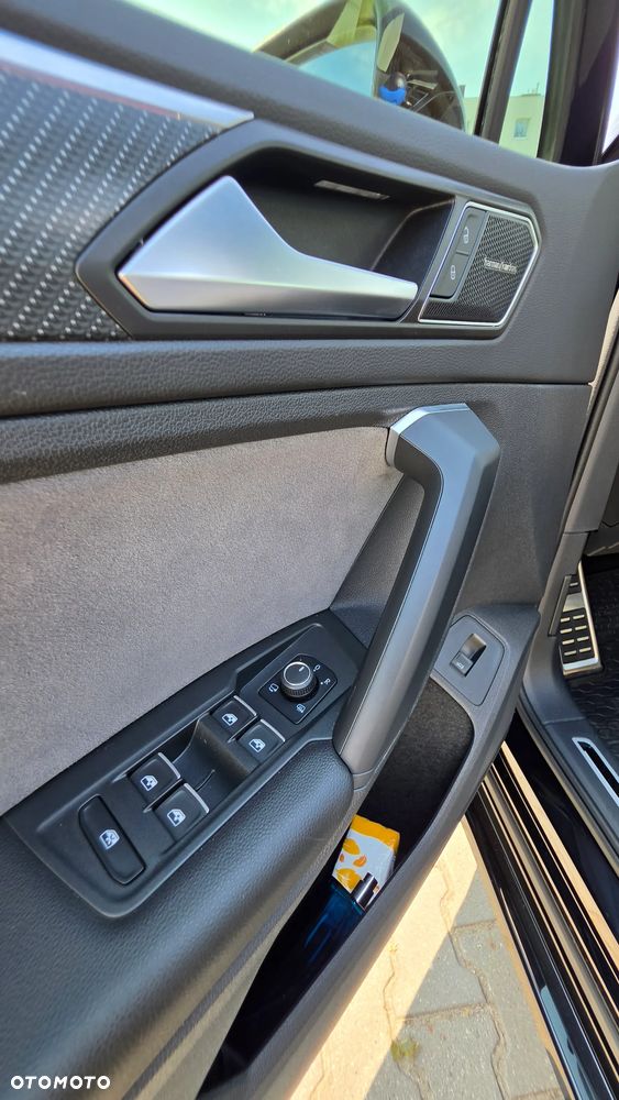 Volkswagen Tiguan - 31