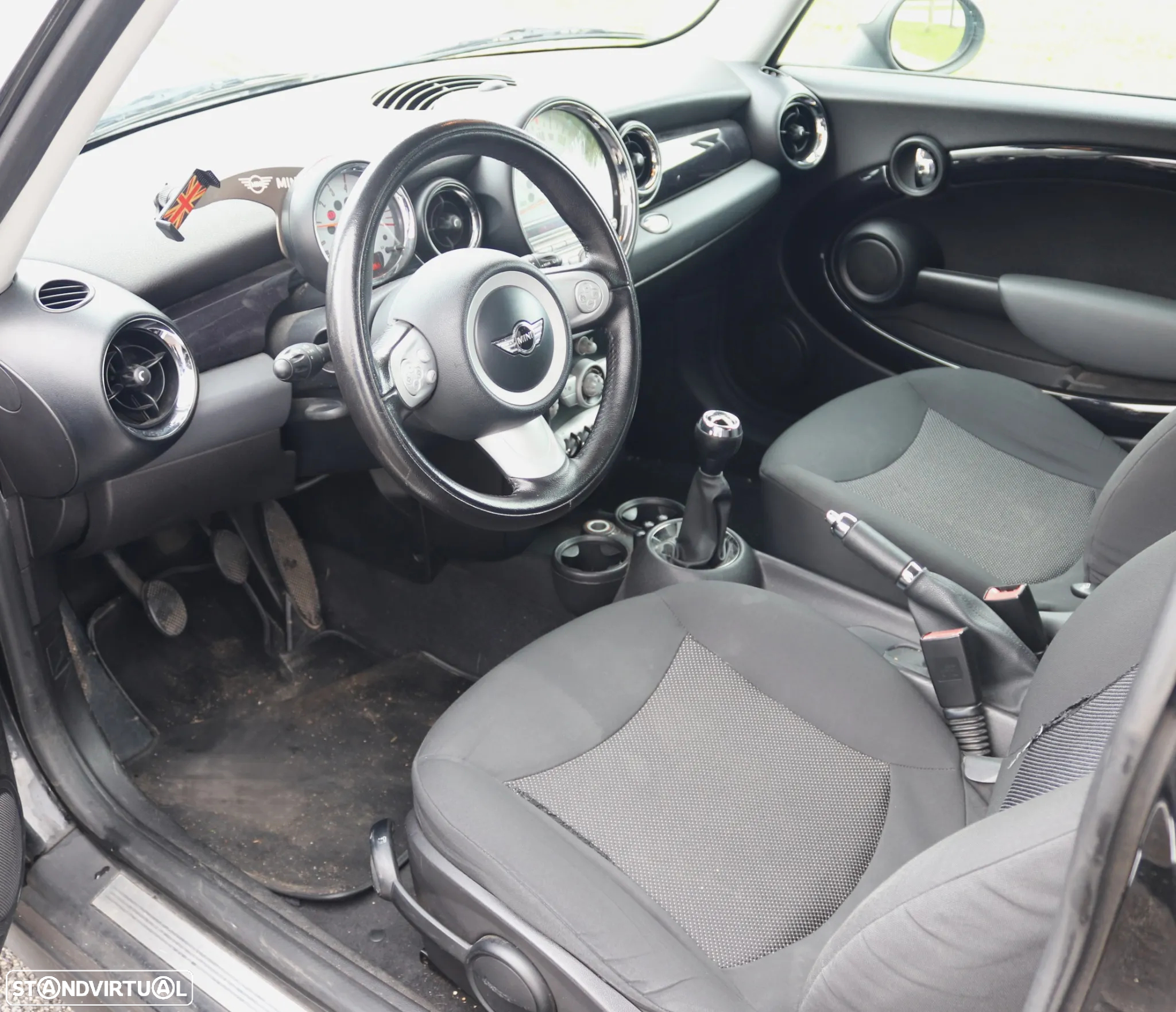 MINI 3 Portas Cooper D - 4