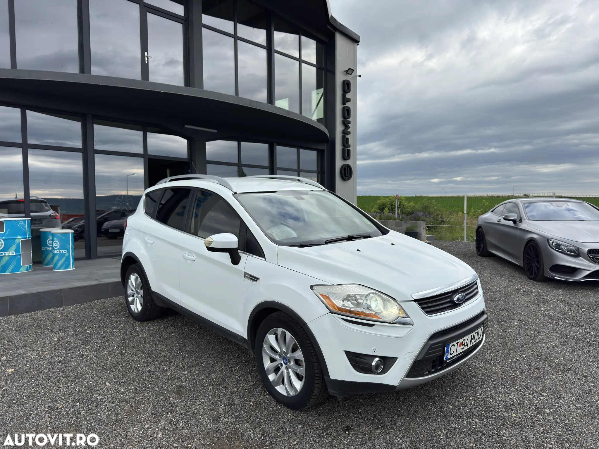 Ford Kuga 2.0 TDCi 4WD Titanium - 4