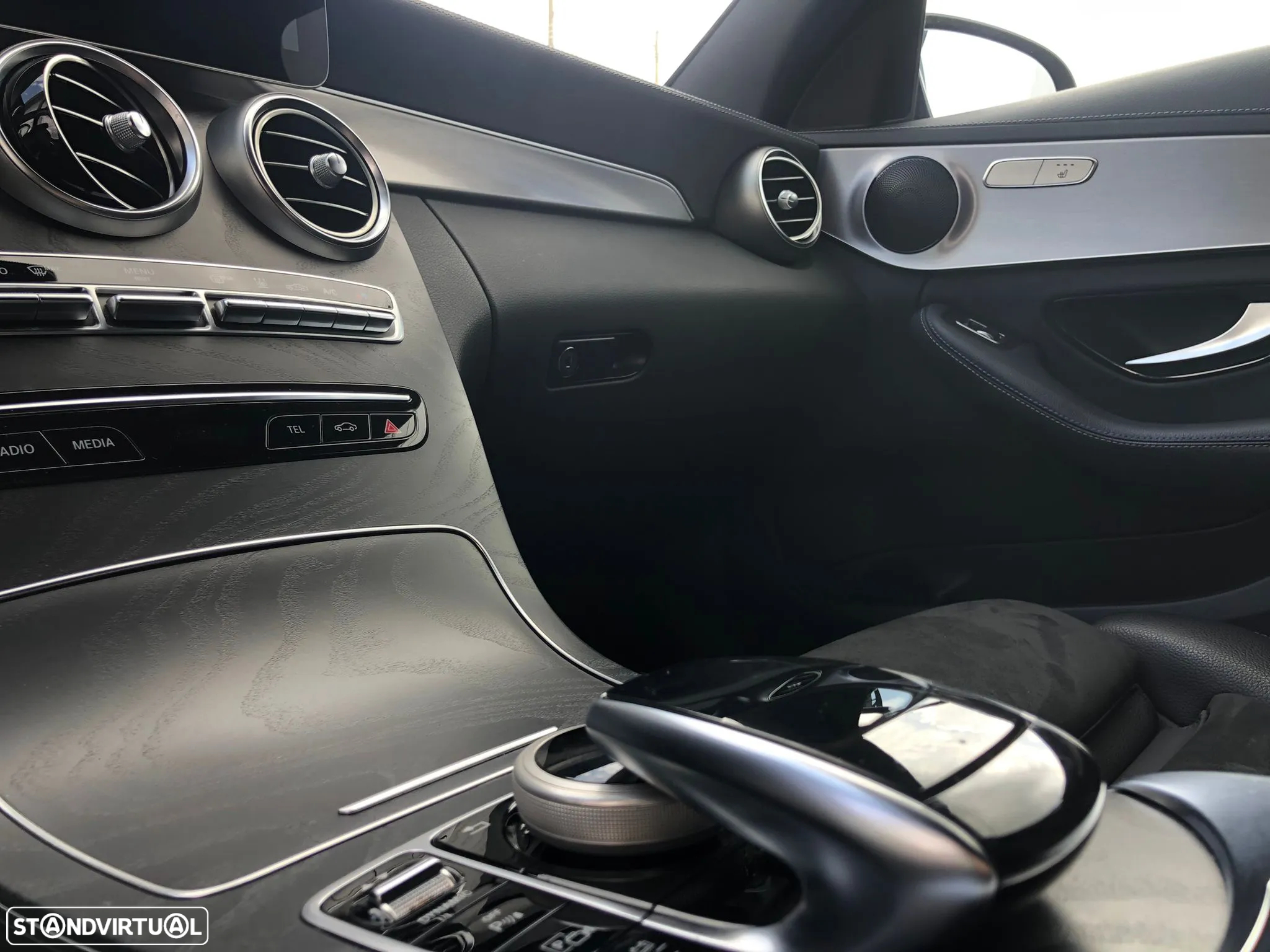 Mercedes-Benz C 300 de AMG Line - 12