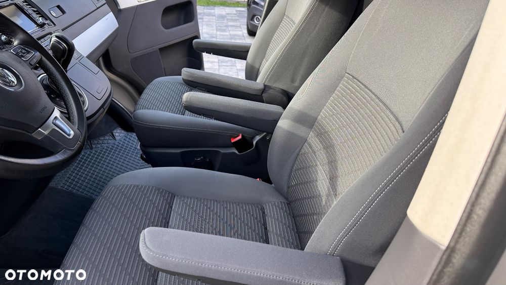 Volkswagen Multivan - 34