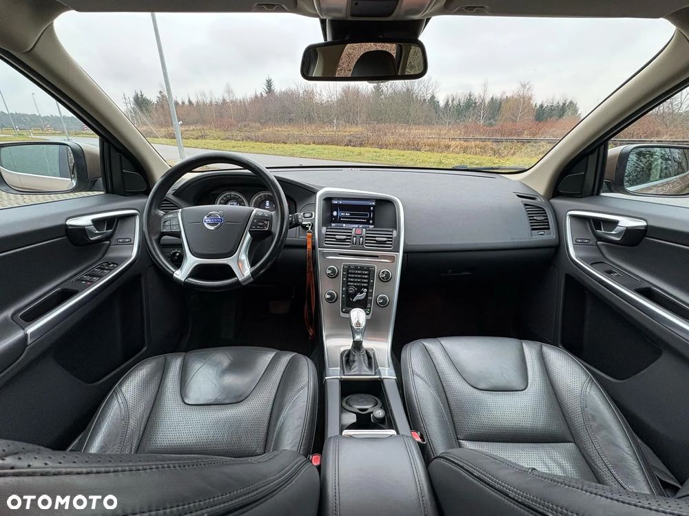 Volvo XC 60 D5 AWD Summum - 7