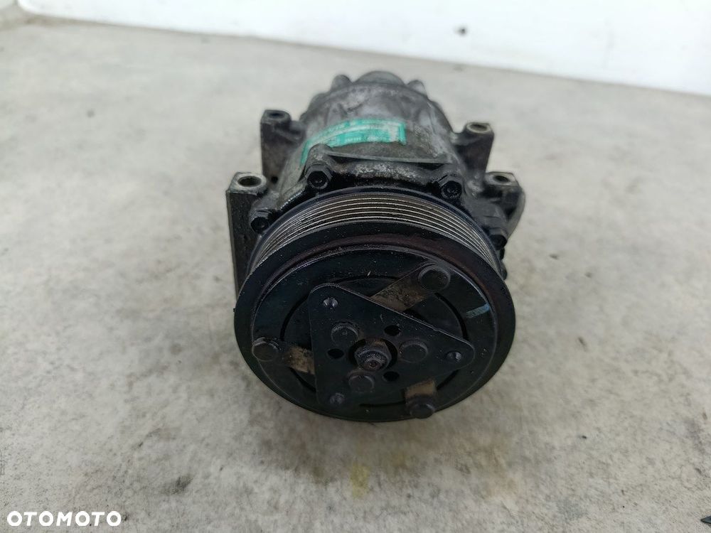 POMPA,SPRĘŻARKA KLIMATYZACJI VOLVO V50 3M5H-19D629-HC  SD7V16  SANDEN 2.0 D - 4