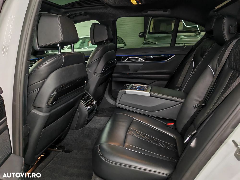 BMW Seria 7 740d xDrive - 11
