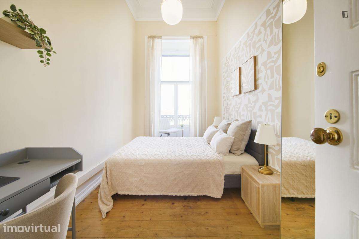Quarto - localizado em Santos Lisbon - Grande imagem: 2/24