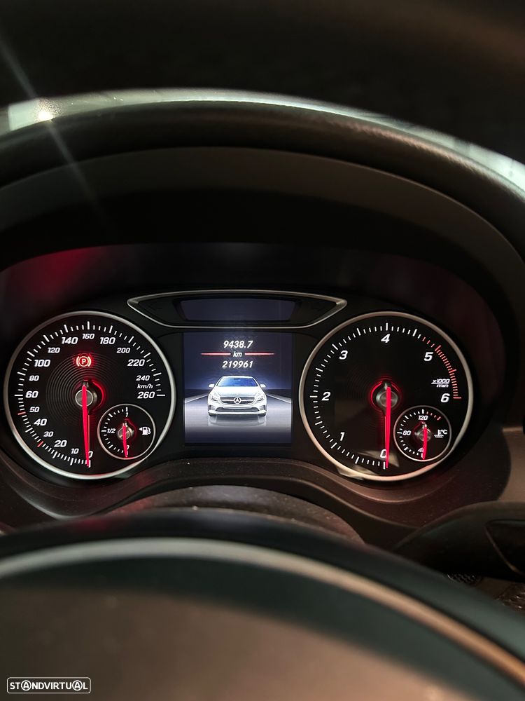 Mercedes-Benz A 180 d Aut. - 8