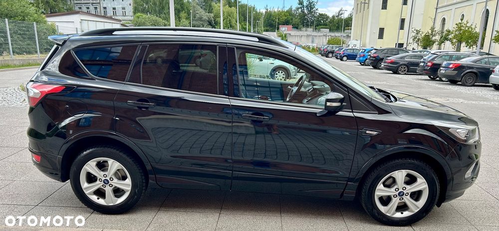 Ford Kuga 1.5 EcoBoost 2x4 Titanium - 6