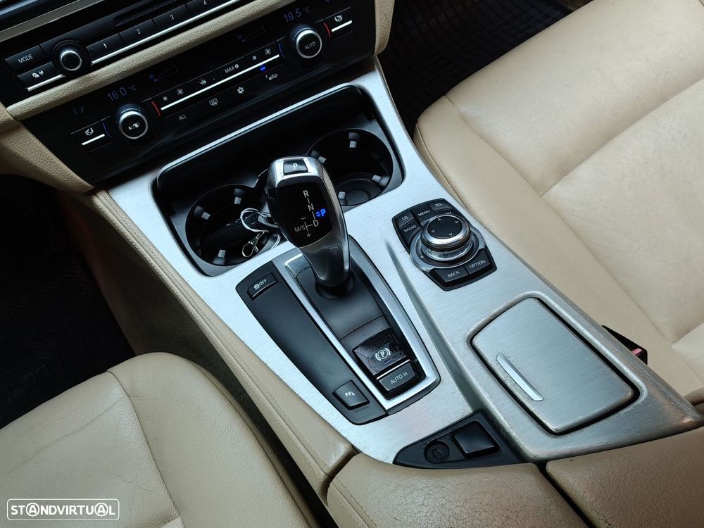 BMW 520 d Auto - 16