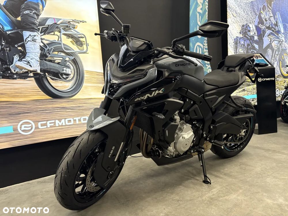 CFMoto 675NK - 3