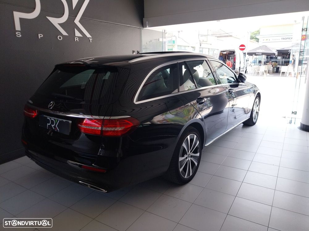 Mercedes-Benz E 300 de 4Matic 9G-TRONIC Exclusive - 4