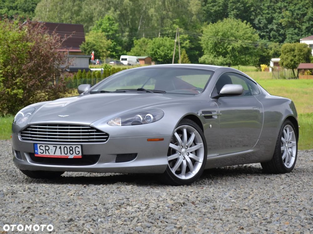 Aston Martin DB9 Touchtronic - 1
