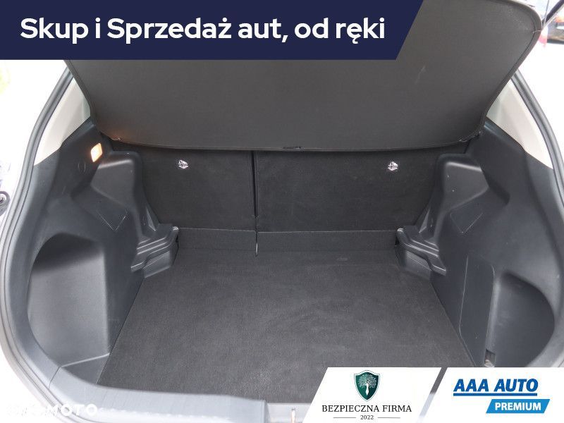 Toyota Yaris Cross - 15
