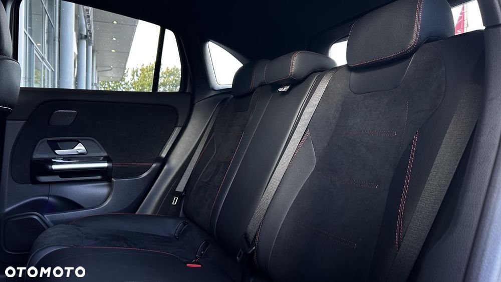 Mercedes-Benz GLA 250 e PHEV AMG Line 8G-DCT - 26