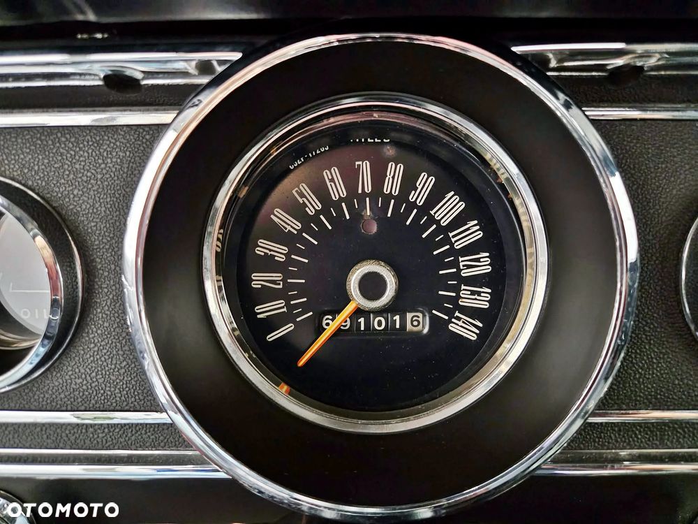 Ford Mustang - 19
