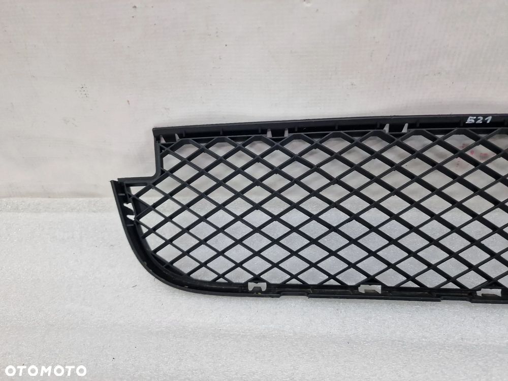 BMW X3 E83 LIFT 06-10 KRATKA ŚRODKOWA , NR 51113416203 / 3416203 , NR AUKCJI KR521 - 3