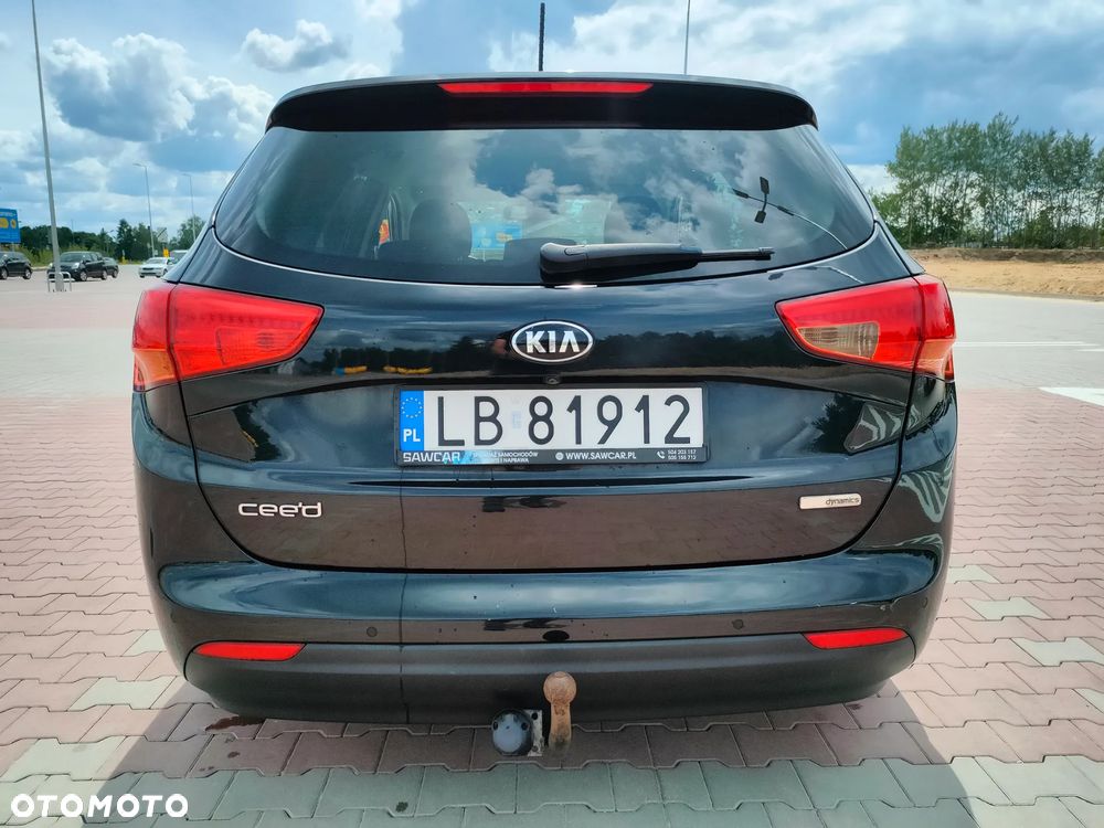 Kia Ceed - 9