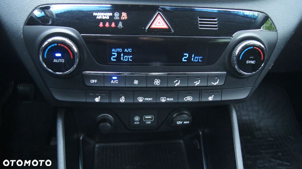 Hyundai Tucson blue 1.6 GDi 2WD Navi - 17