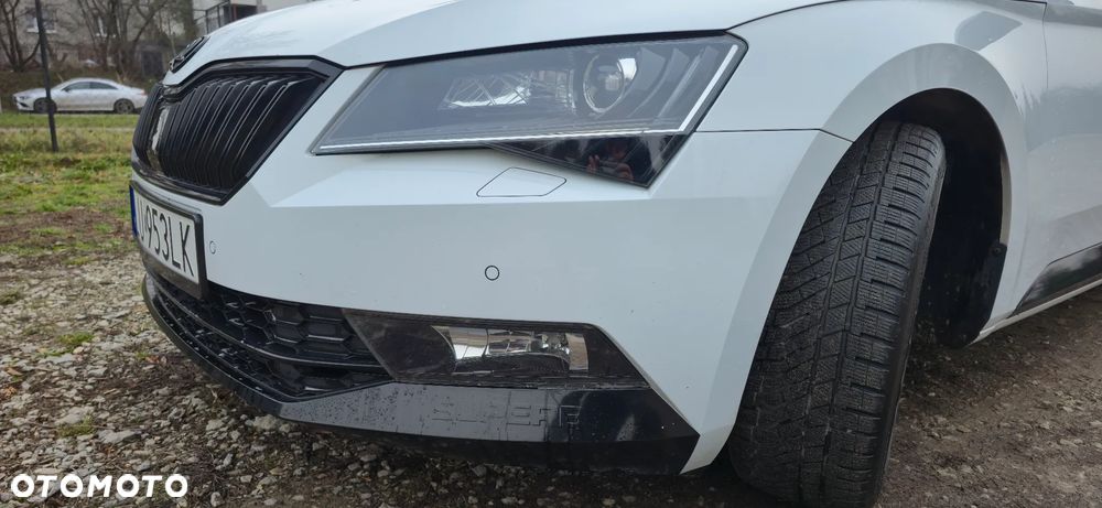 Skoda Superb 2.0 TDI Style DSG - 31