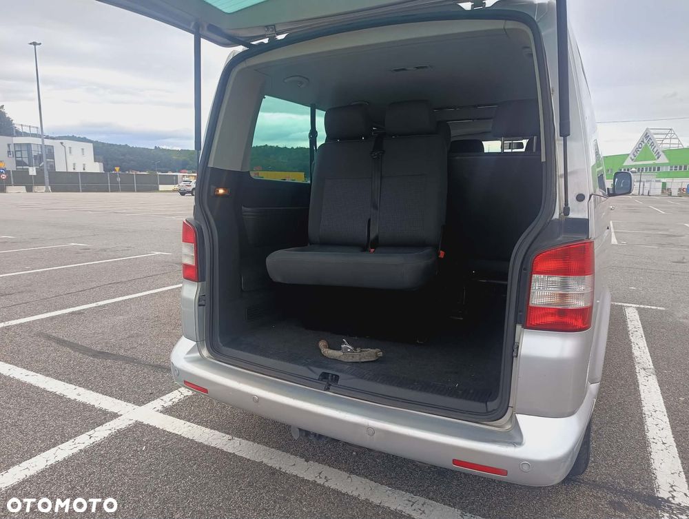 Volkswagen Caravelle - 4