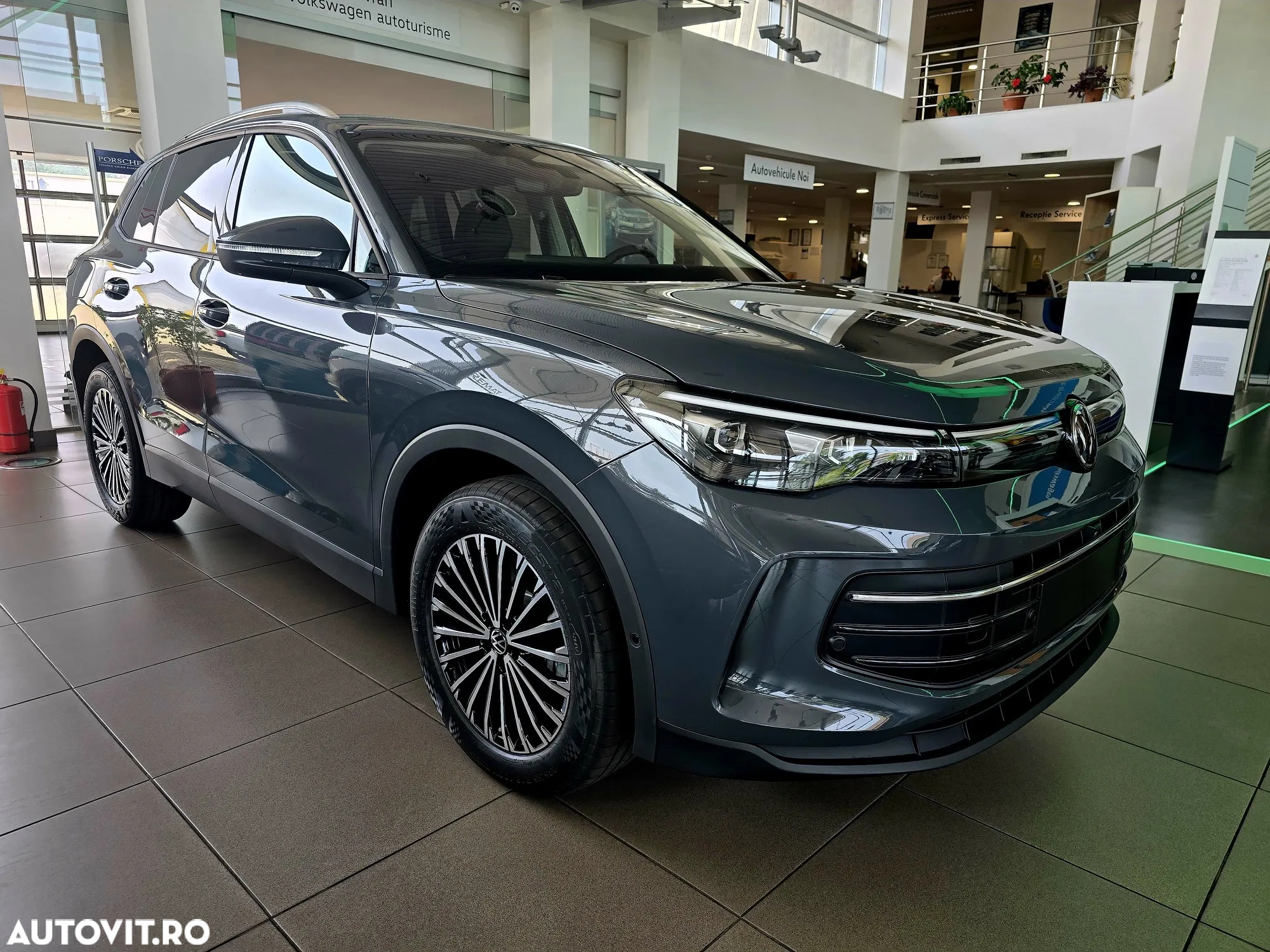 Volkswagen Tiguan 2.0 TDI DSG Life - 3
