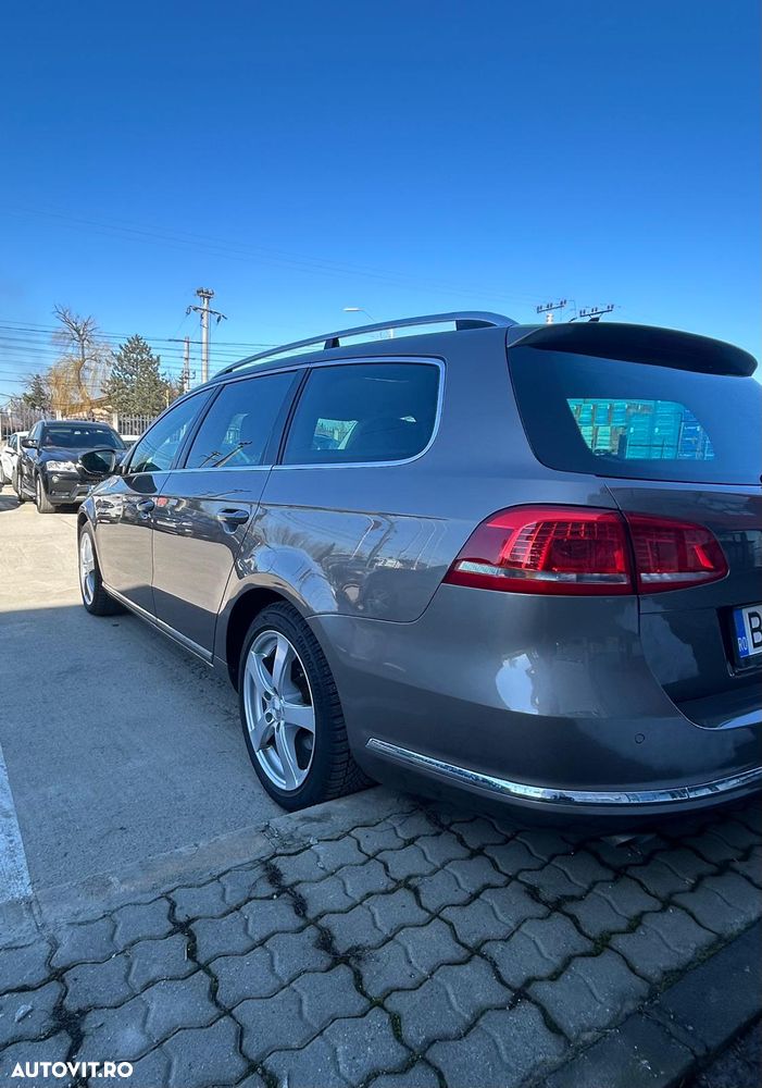 Volkswagen Passat 2.0 TDI 4Motion BlueMotion Technology Highline DSG - 3