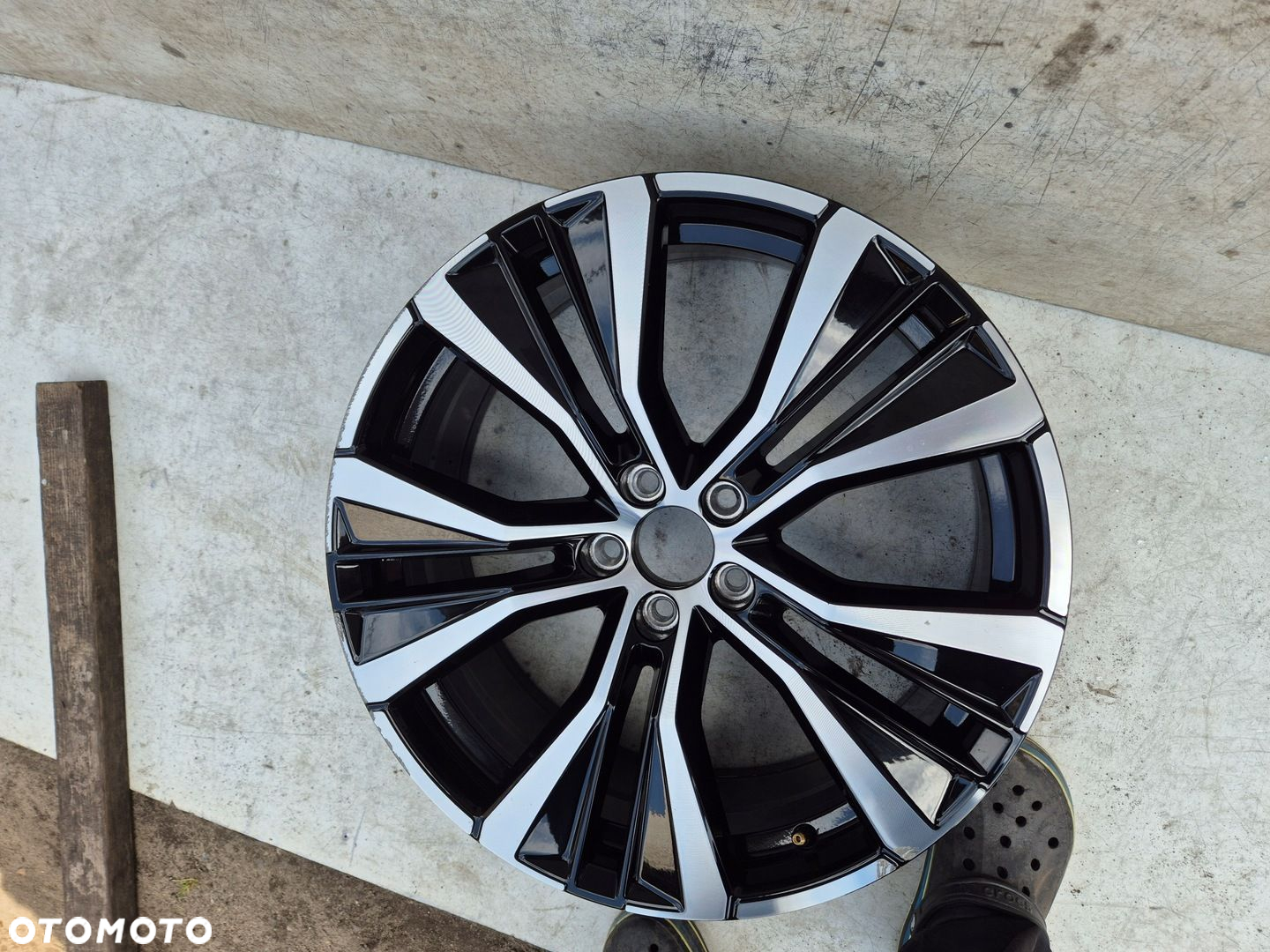 Felga Volvo XC60 II 8.0" x 20" 5x108 ET 52,5 32358599BL - 5
