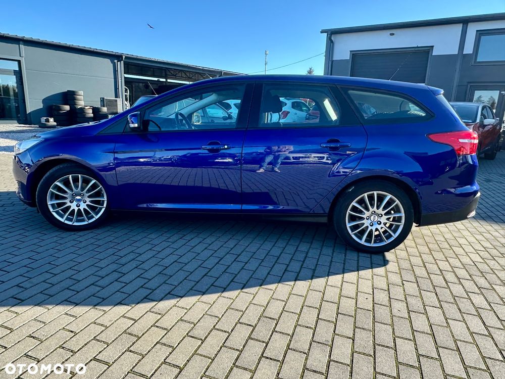 Ford Focus 1.0 EcoBoost Start-Stopp-System COOL&CONNECT DESIGN - 4