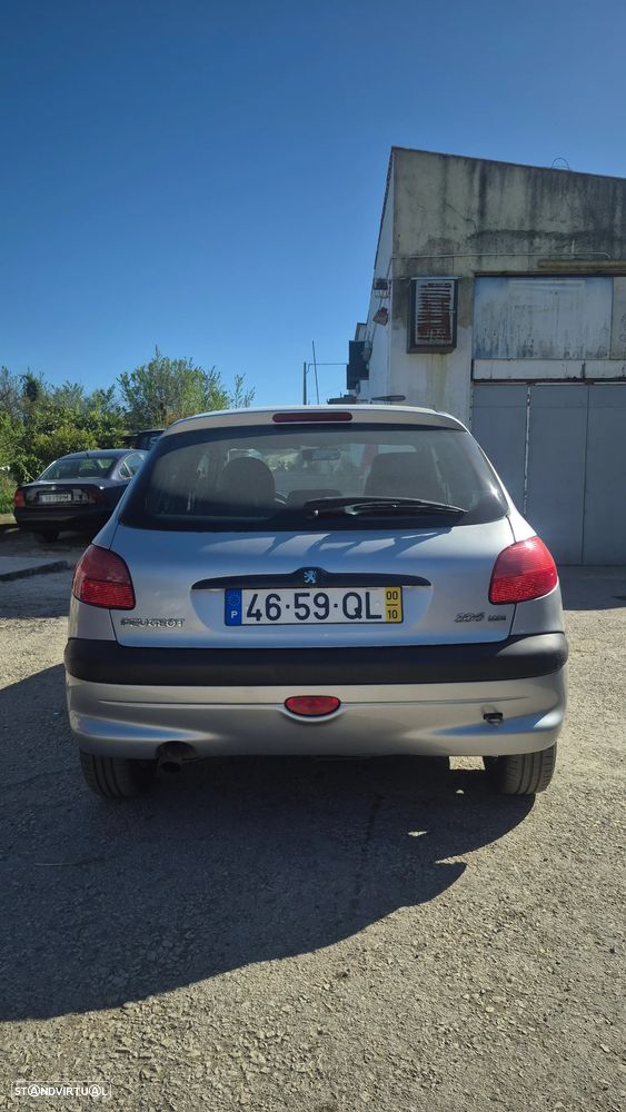 Peugeot 206 2.0 HDi XT - 4