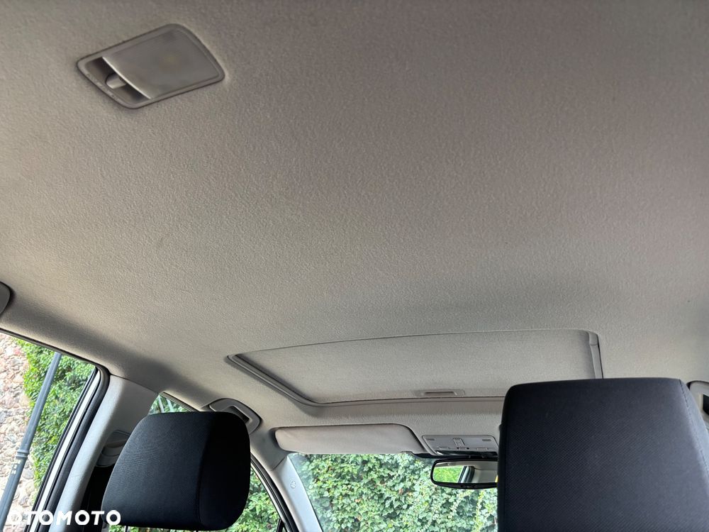 Toyota Corolla Verso - 17