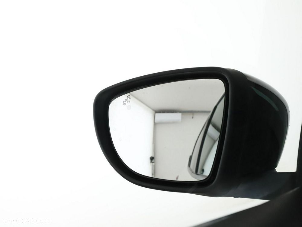 Nissan Leaf - 38