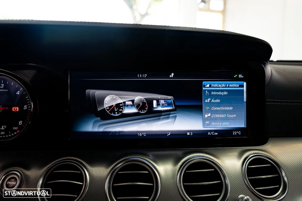 Mercedes-Benz E 220 d AMG Line - 42