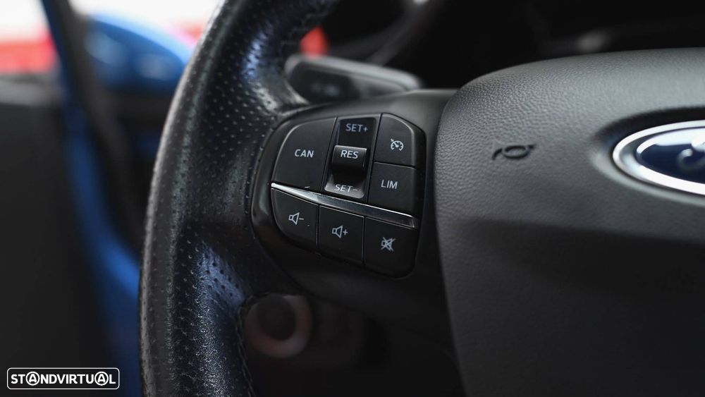 Ford Fiesta 1.5 EcoBoost S&S ST X - 24